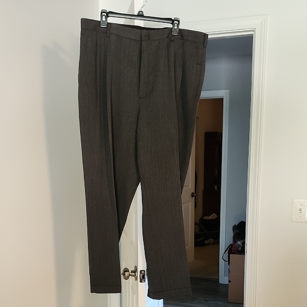 Jos. A. Bank Gray Dress Pants Classic Pleated Design